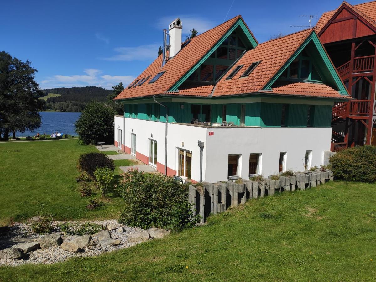 Lipno Riviera - Mysi V Bote Apartman Lipno nad Vltavou Kültér fotó
